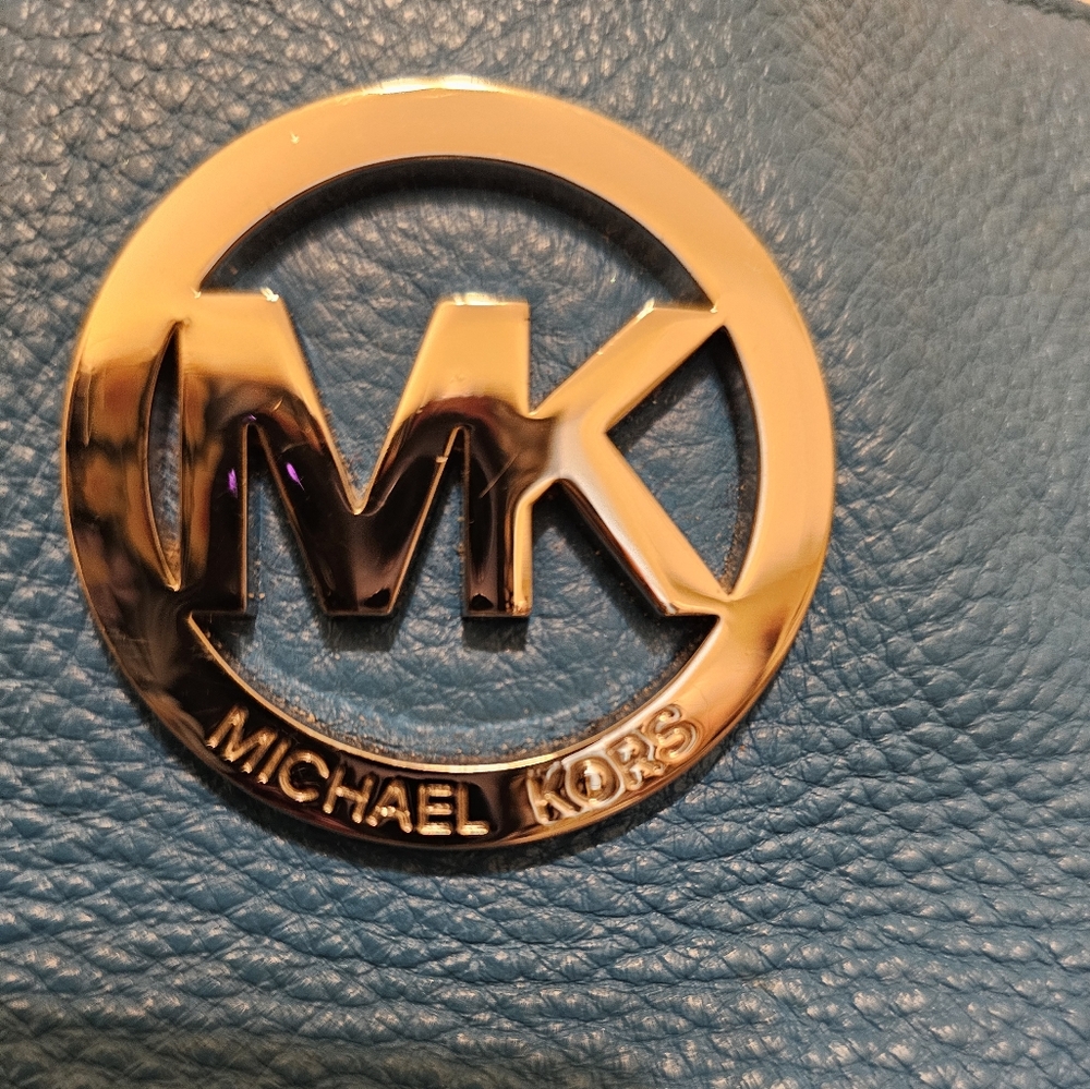 Michael Kors Blue Shoulder Bag with Silver Accents - Picture 12 of 13